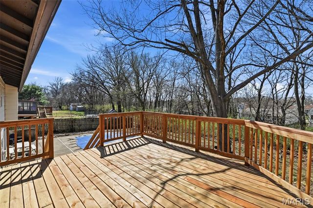 424 Morningside Drive, St Peters, MO 63376
