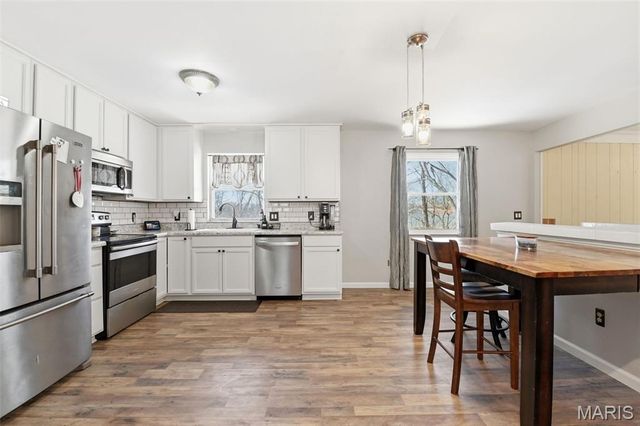 424 Morningside Drive, St Peters, MO 63376