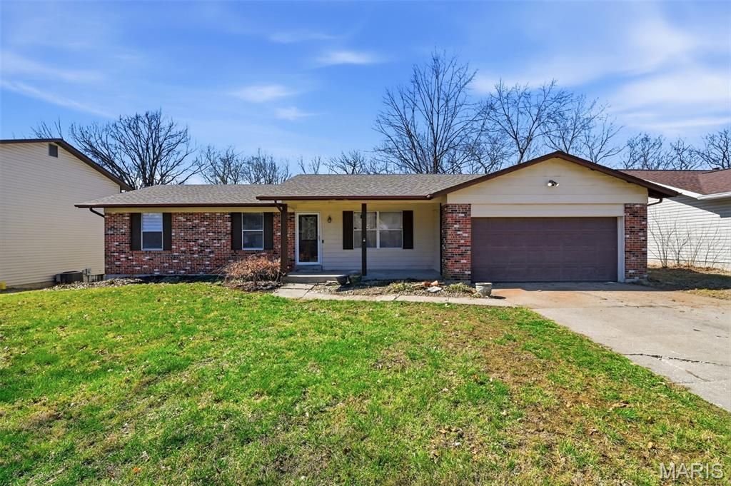 424 Morningside Drive, St Peters, MO 63376