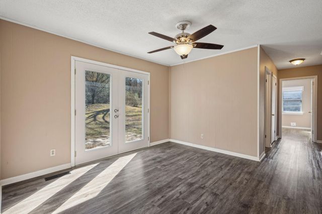 252 Mitchell Drive, Hollywood, AL 35752