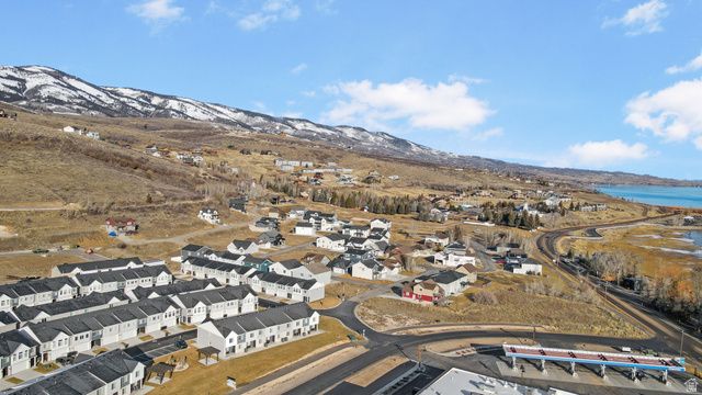566 N RICHLAND ST, Garden City, UT 84028