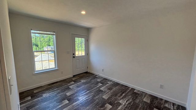 3 Rose Lane, Sturbridge, MA 01566