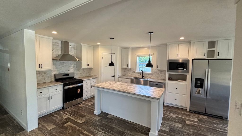 3 Rose Lane, Sturbridge, MA 01566