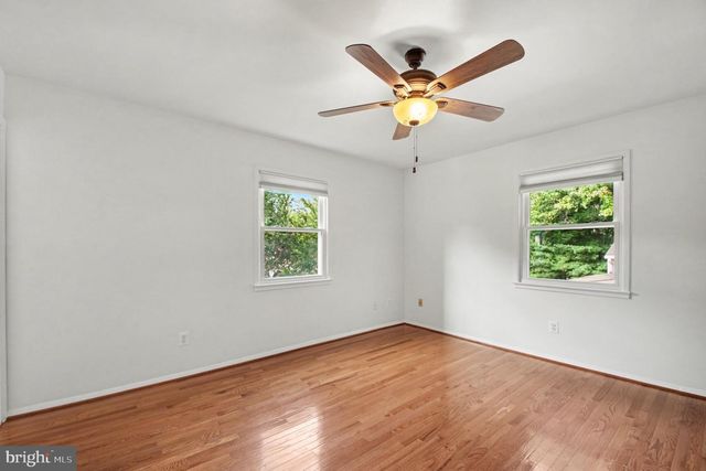 9302 ASHMEADE DR, Fairfax, VA 22032