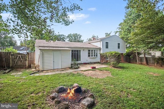 9302 ASHMEADE DR, Fairfax, VA 22032