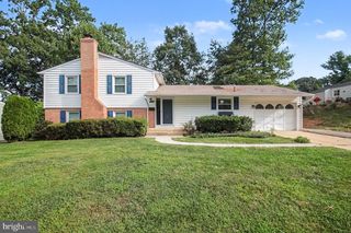 9302 ASHMEADE DR, Fairfax, VA 22032