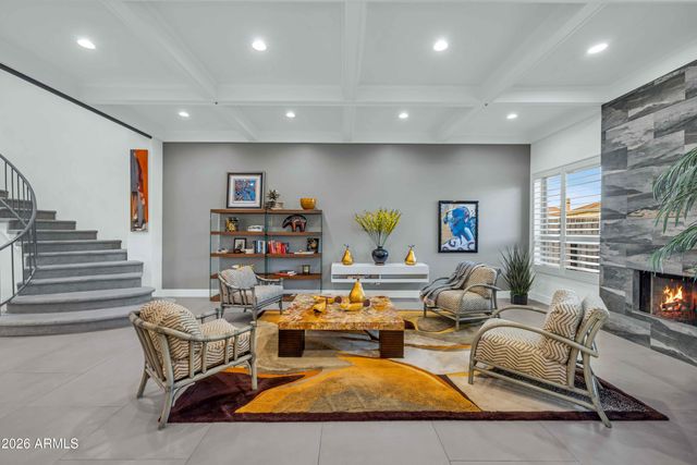 8100 E CAMELBACK Road 7, Scottsdale, AZ 85251