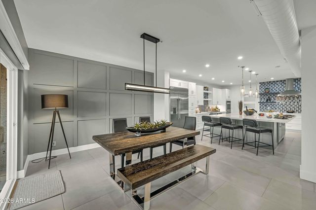 8100 E CAMELBACK Road 7, Scottsdale, AZ 85251