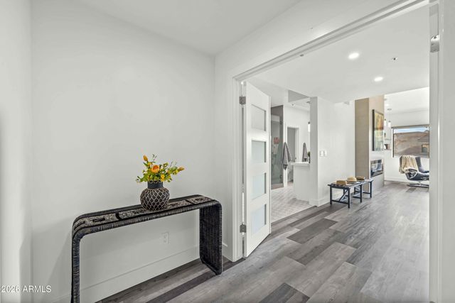 8100 E CAMELBACK Road 7, Scottsdale, AZ 85251