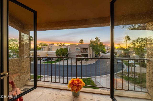 8100 E CAMELBACK Road 7, Scottsdale, AZ 85251