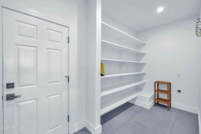 8100 E CAMELBACK Road 7, Scottsdale, AZ 85251