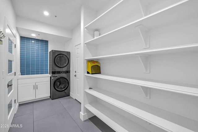 8100 E CAMELBACK Road 7, Scottsdale, AZ 85251