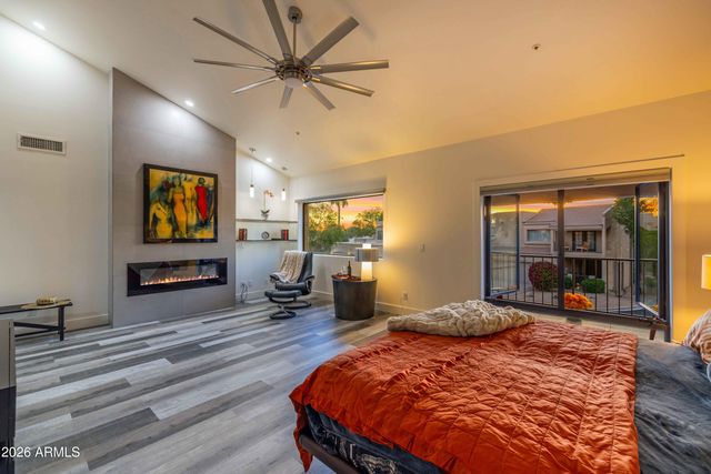 8100 E CAMELBACK Road 7, Scottsdale, AZ 85251