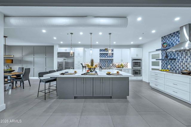 8100 E CAMELBACK Road 7, Scottsdale, AZ 85251