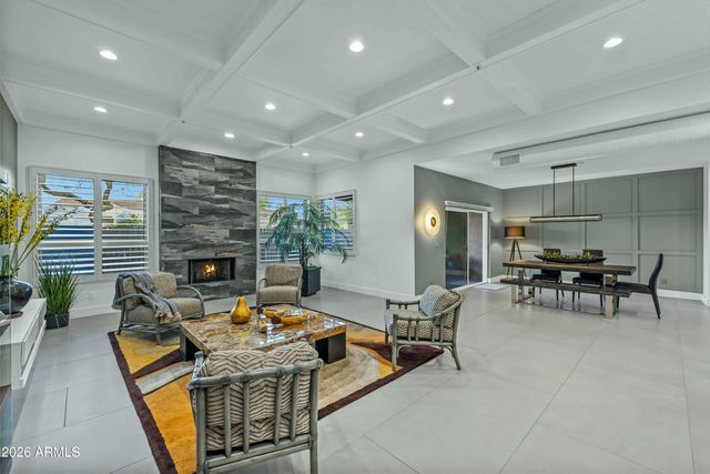 8100 E CAMELBACK Road 7, Scottsdale, AZ 85251