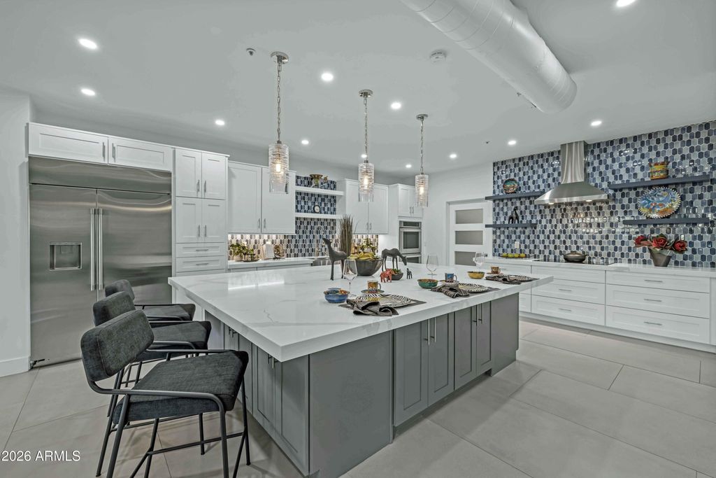 8100 E CAMELBACK Road 7, Scottsdale, AZ 85251