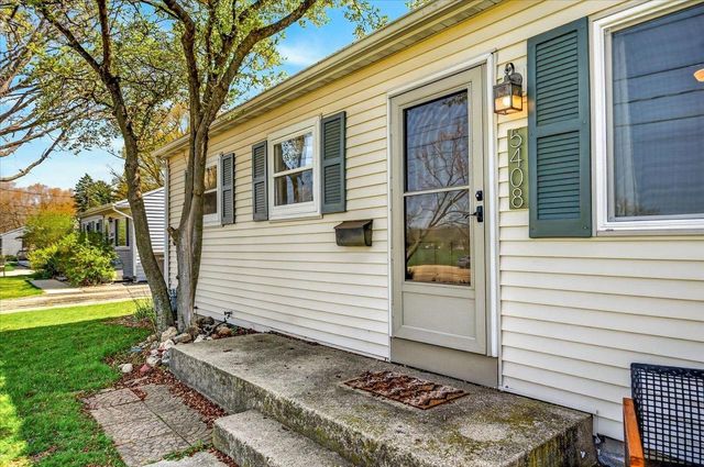 5408 Healy Lane, Monona, WI 53716