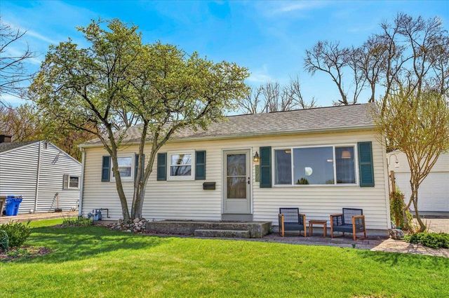 5408 Healy Lane, Monona, WI 53716
