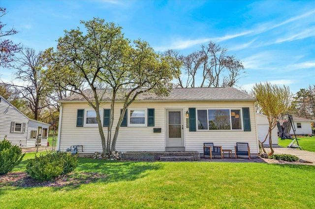 5408 Healy Lane, Monona, WI 53716