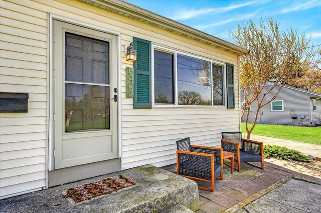 5408 Healy Lane, Monona, WI 53716
