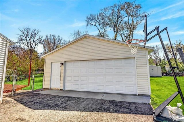5408 Healy Lane, Monona, WI 53716