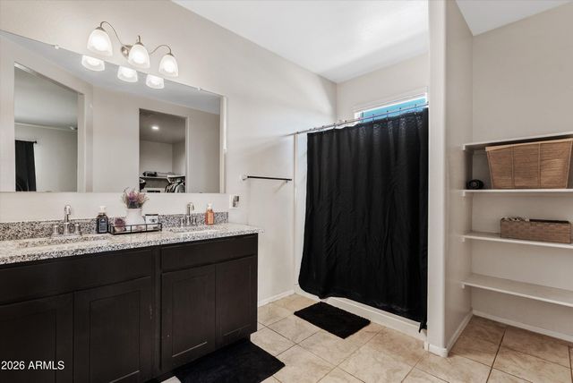 28567 N ONYX Road, San Tan Valley, AZ 85143