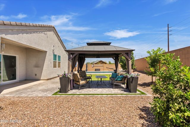 28567 N ONYX Road, San Tan Valley, AZ 85143