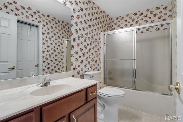 134 Bridgewater Chase Lane, Villa Ridge, MO 63089