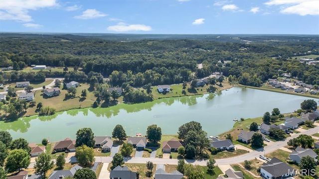 134 Bridgewater Chase Lane, Villa Ridge, MO 63089