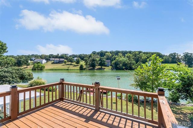 134 Bridgewater Chase Lane, Villa Ridge, MO 63089