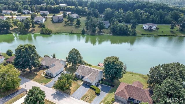 134 Bridgewater Chase Lane, Villa Ridge, MO 63089