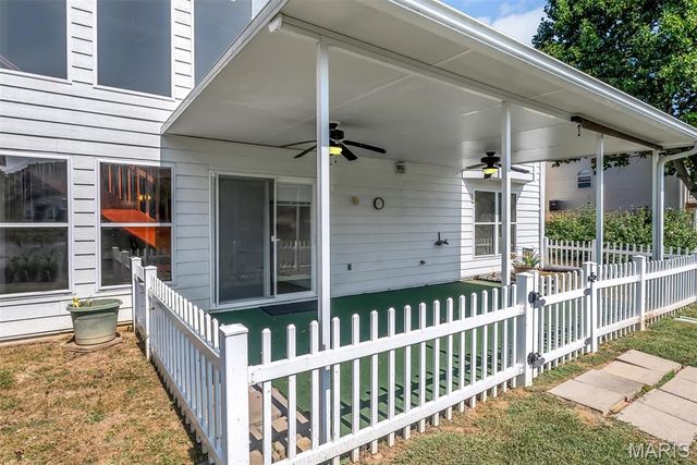 134 Bridgewater Chase Lane, Villa Ridge, MO 63089