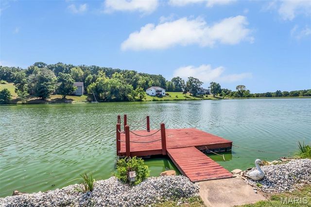 134 Bridgewater Chase Lane, Villa Ridge, MO 63089