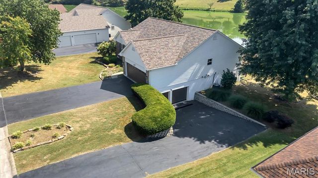 134 Bridgewater Chase Lane, Villa Ridge, MO 63089