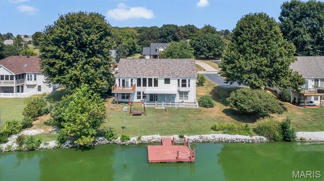 134 Bridgewater Chase Lane, Villa Ridge, MO 63089