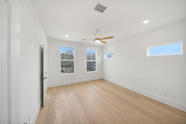 8521 Friendship Road, Houston, TX 77080