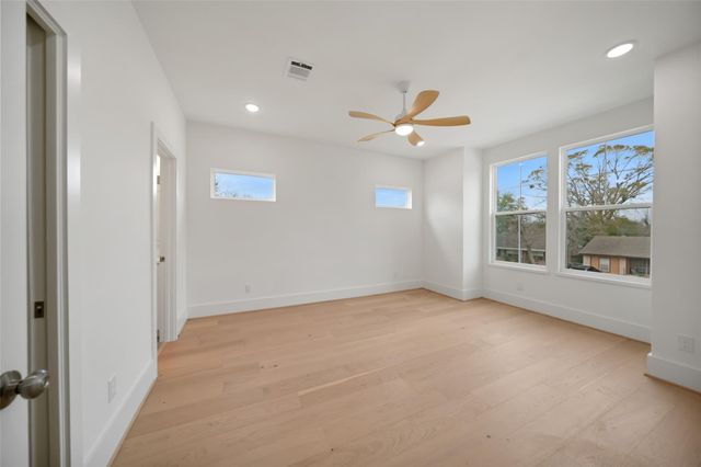 8521 Friendship Road, Houston, TX 77080