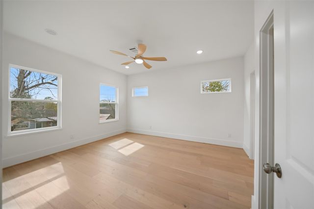 8521 Friendship Road, Houston, TX 77080