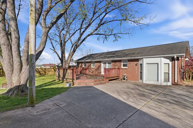 523 Terry Ln, Lebanon, TN 37087