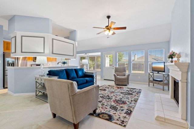 1406 WILLOW CREEK DR, Leander, TX 78641