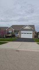 410 Mahogany Drive, Algonquin, IL 60102