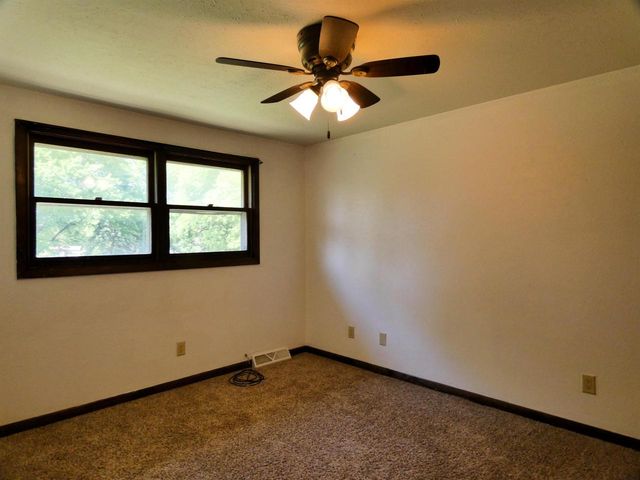 465 S GOOD HOPE ROAD, De Pere, WI 54115