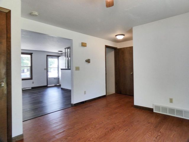 465 S GOOD HOPE ROAD, De Pere, WI 54115