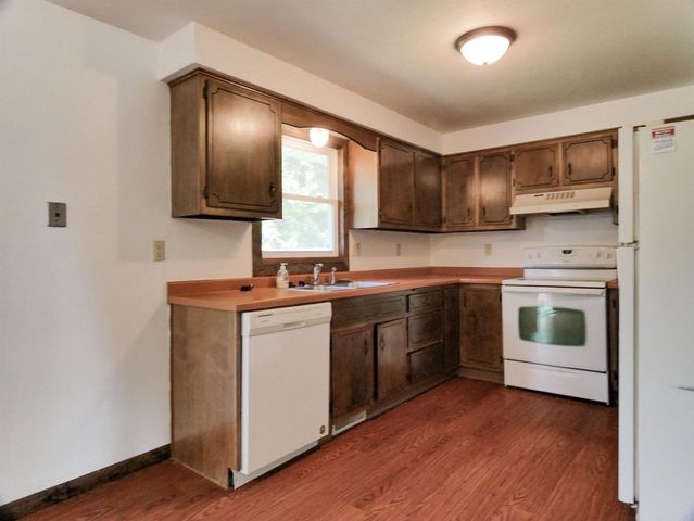 465 S GOOD HOPE ROAD, De Pere, WI 54115