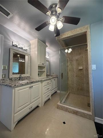 102 N Vista Del Sol Drive, Harlingen, TX 78552