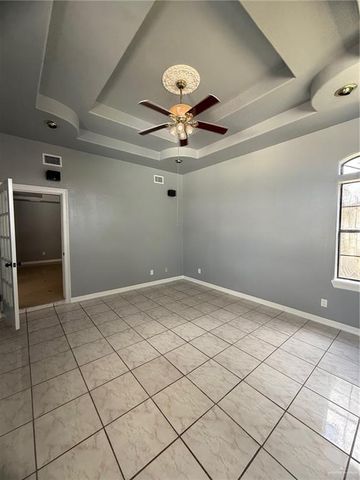 102 N Vista Del Sol Drive, Harlingen, TX 78552