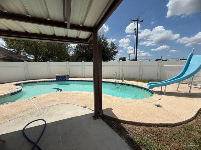 102 N Vista Del Sol Drive, Harlingen, TX 78552