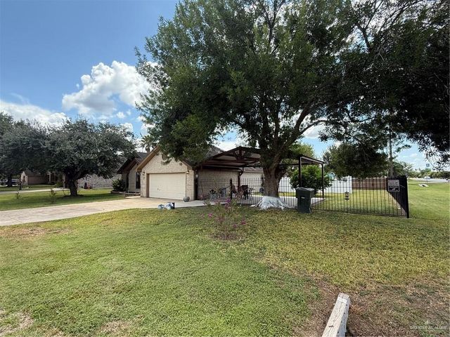 102 N Vista Del Sol Drive, Harlingen, TX 78552