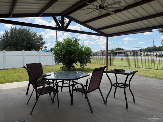 102 N Vista Del Sol Drive, Harlingen, TX 78552