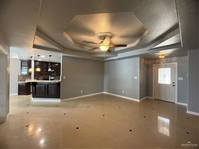 102 N Vista Del Sol Drive, Harlingen, TX 78552